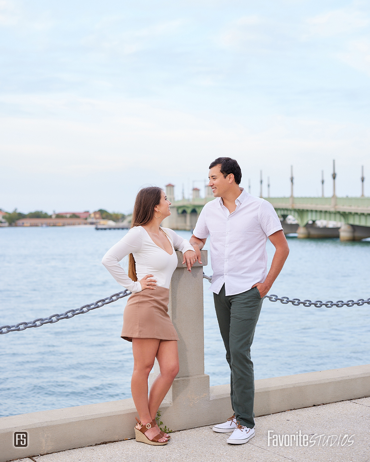 Engagement Pictures by the Water