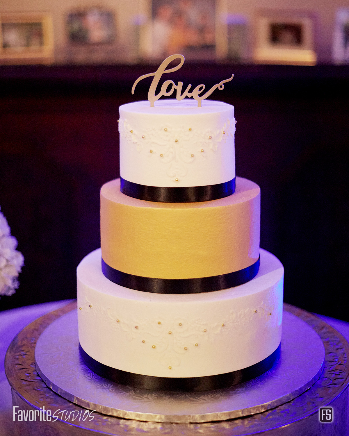 Gold Wedding Cake Details