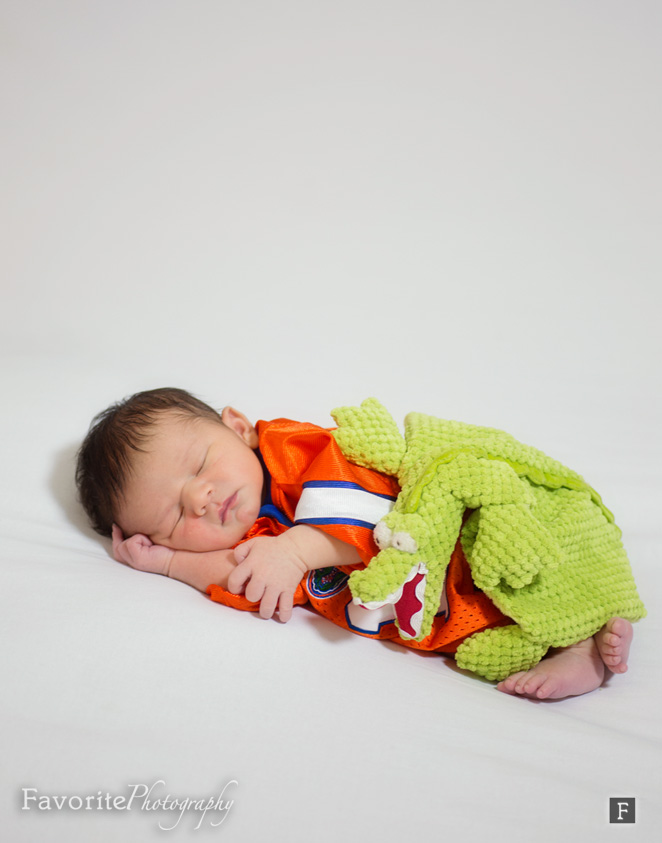 Natural Newborn Photographer