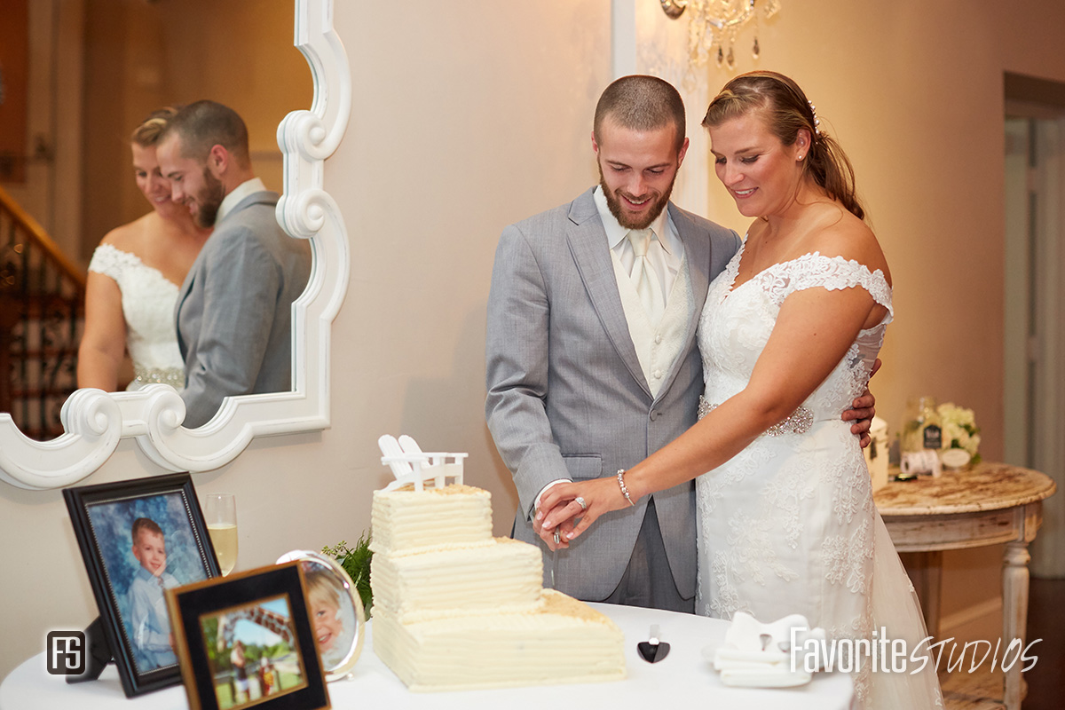 White Room Cake Cutting Photography and Cinematography