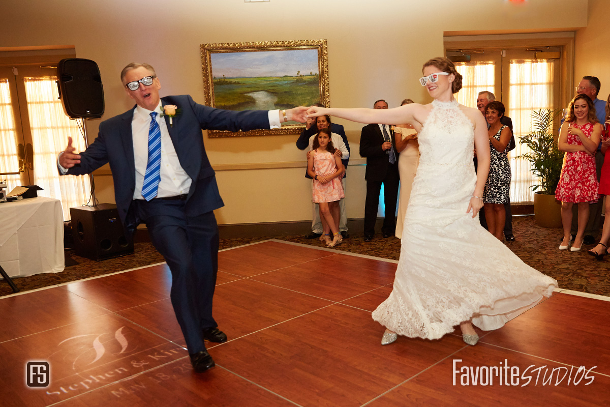 Funny Father Daughter First Dance