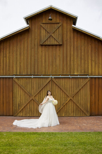 Plantation Oaks Farms Rustic-Chic Wedding Venue Barn